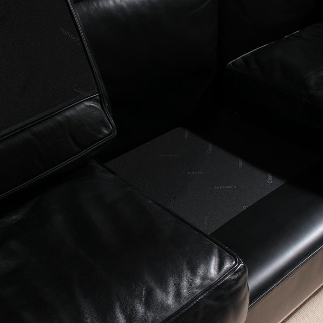 LC2 3-Seater Sofa by Le Corbusier, P. Jeanneret, C. Perriand for Cassina, Italy, 1928 For Sale - Image 6 of 10