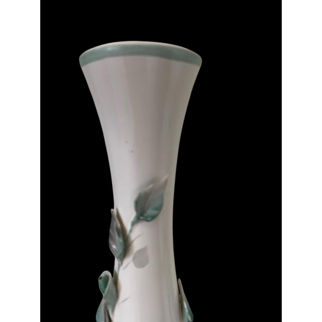 1970s Mid-Century Floral Lamps - a Pair For Sale - Image 5 of 12