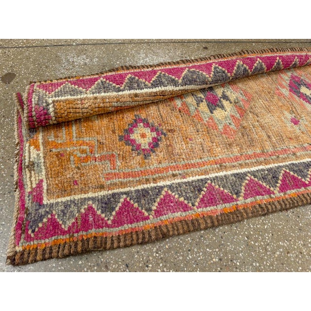 Galerie Shabab Collection Mid-20th Century Turkish Anatolian Runner For Sale - Image 10 of 10
