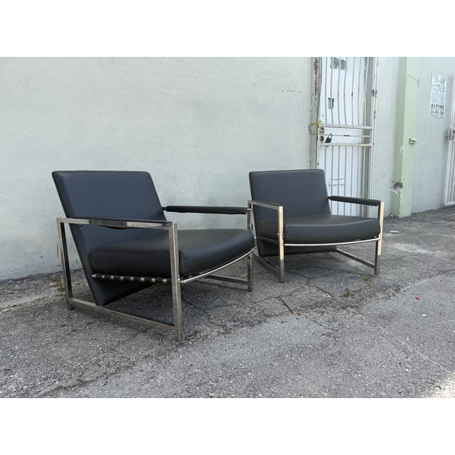 Rodolfo Dordoni Contemporary Black Leather Lounge Chairs Manner of Rodolfo Dordoni For Sale - Image 4 of 10