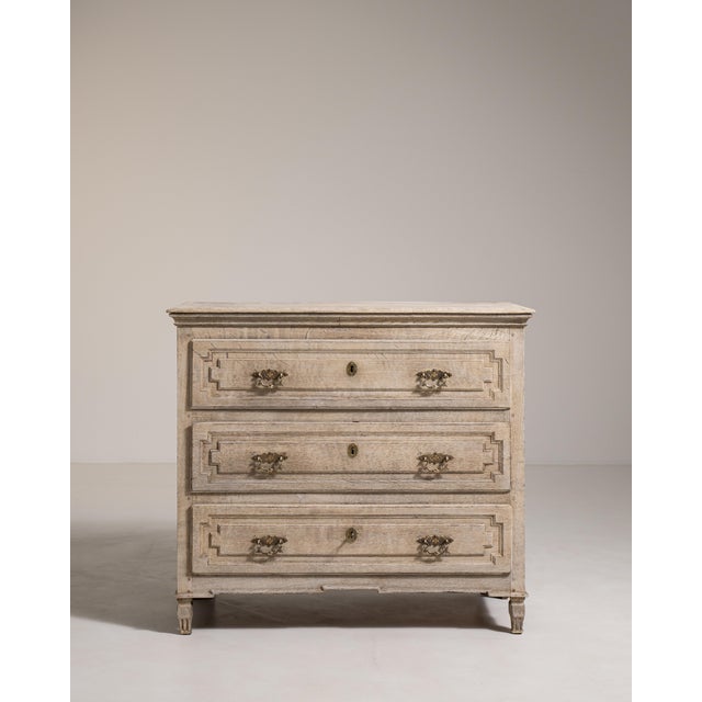 Neoclassical 19th Century French Chest Of Drawers For Sale - Image 3 of 12