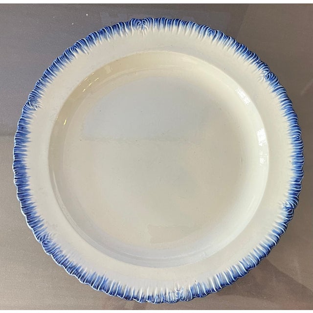 English Antique Early 19th Century English Georgian Pearlware Creamware Blue Feather or Shell Edge Dinner Plates - Set of 5 For Sale - Image 3 of 16