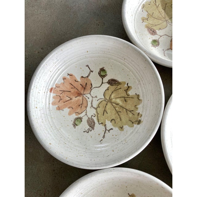 Circa 1959 Metlox PoppyTrail Woodland Gold Stoneware Coupe Bowls – Set of 7 For Sale - Image 14 of 18
