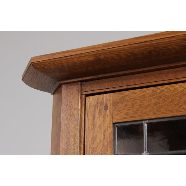 Stickley Mission Oak Leaded Glass China Cabinet For Sale - Image 11 of 18