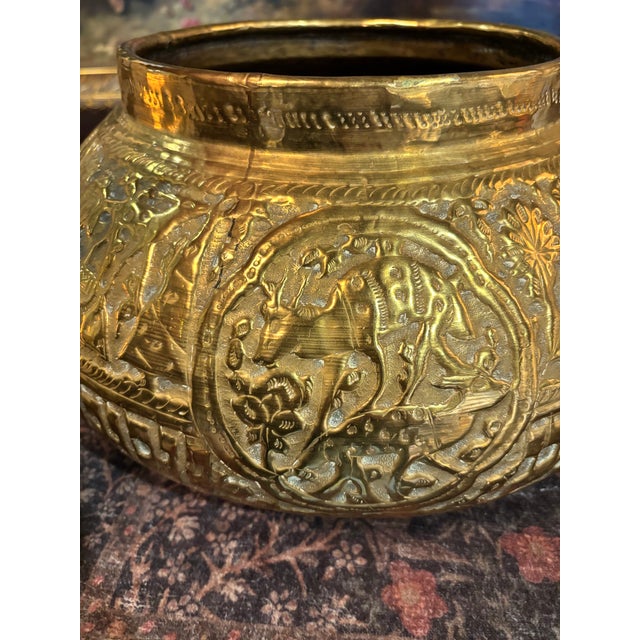 Early 19th Century Antique 19th Century Islamic Revival Brass Vessel | Egyptian Mamluk Style Repoussé Bowl | Sphinx Court Scenes 16” [Cm] For Sale - Image 5 of 12