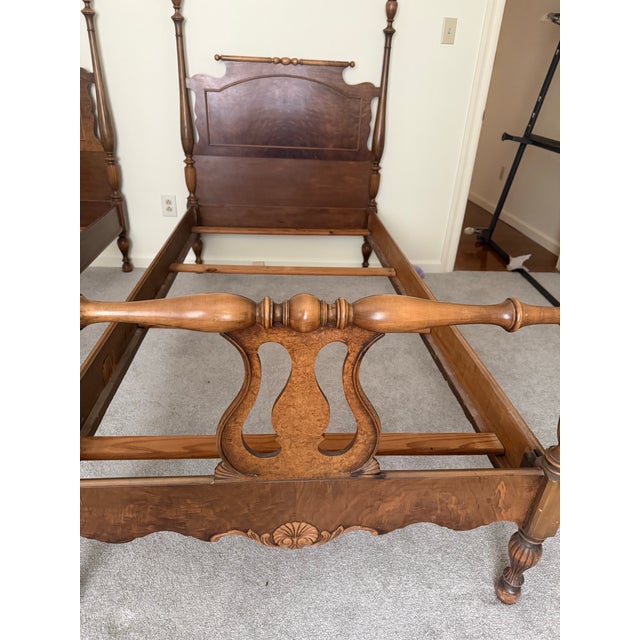 Berkey and Gay Four Poster Twin Beds For Sale - Image 12 of 12