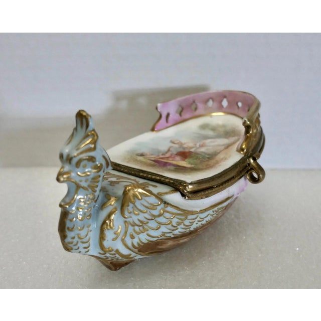 Rococo 19th Century Meissen Porcelain Trinket Box For Sale - Image 3 of 12