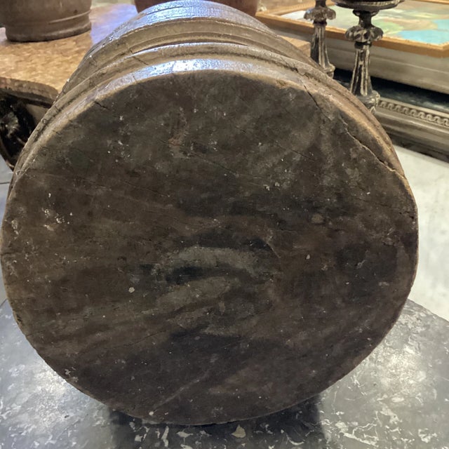 Early 20th Century Wooden Vessel From India With Visible Woodgrain and Hand Carved Brass Birds on Front For Sale - Image 10 of 12