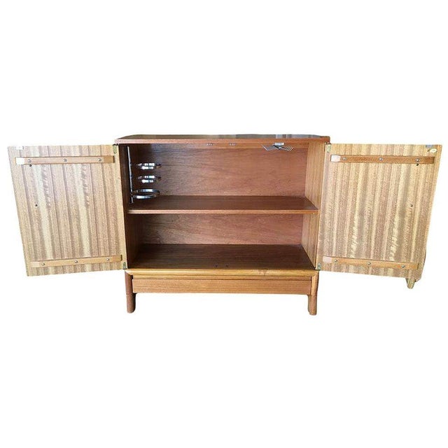 Mid-Century 6057 Server Mahogany Sideboard Cabinet, John Keal for Brown Saltman For Sale - Image 4 of 13