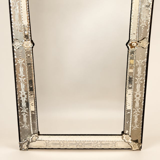Mid-Century Venetian Etched Glass Wall Mirror With Floral Crest For Sale - Image 4 of 8