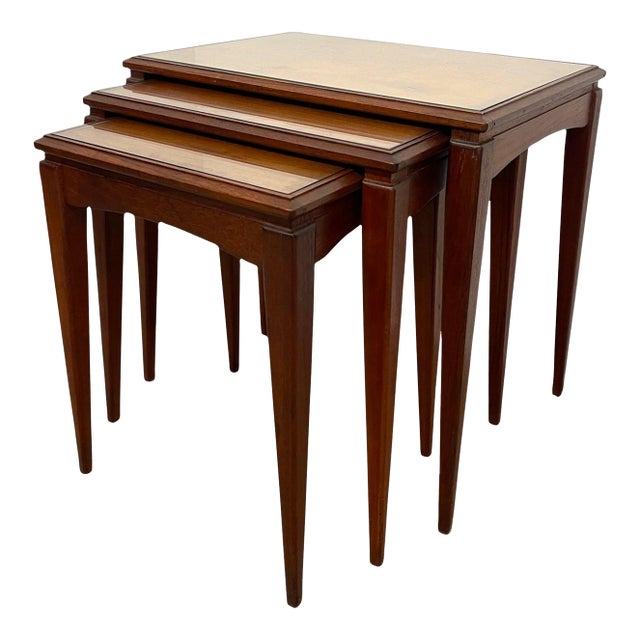 1970s Mid Century Modern Nesting Table Vith Removable Glass Tops, Set of Three For Sale