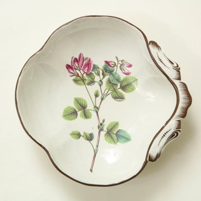 Set of Six English Pearlware Shell Dishes For Sale - Image 4 of 11