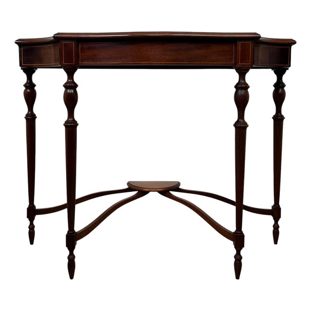 Early 20th Century Antique English Mahogany Serpentine Side Table For Sale