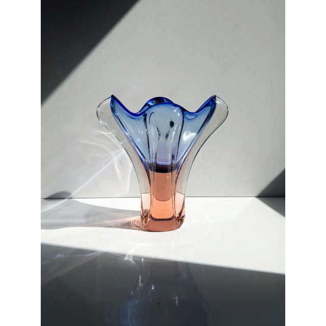 1960s Art Glass Blue-Pink Sommerso Vase by Josef Hospodka for Chřibská, Czechoslovakia, 1960s For Sale - Image 5 of 6
