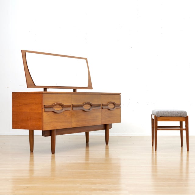 1960s Mid Century Dresser Vanity by Wrighton Furniture, Attributed For Sale - Image 12 of 12