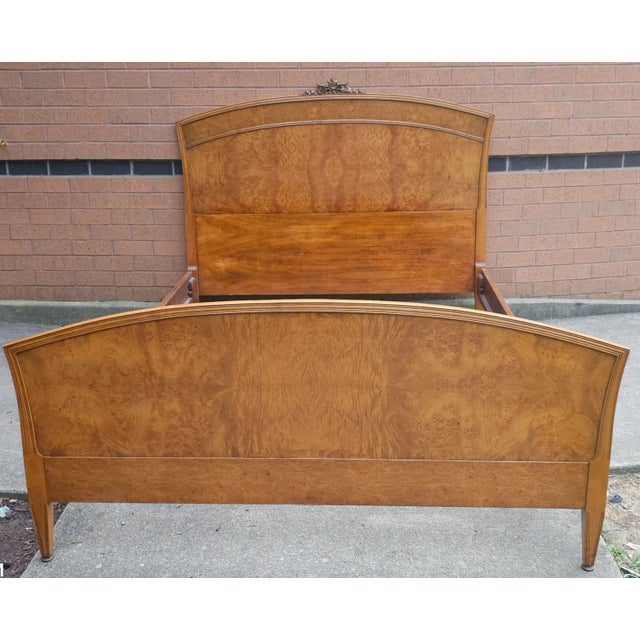 A full size burl walnut , full size bedframe by Robert W. Irwin Furniture Co., USA, 1940s. Great vintage condition....