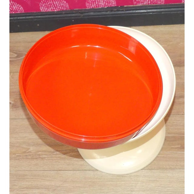 Red White Trumpet Base Plastic Bathroom Stool by Emsa, 1960s For Sale - Image 3 of 9