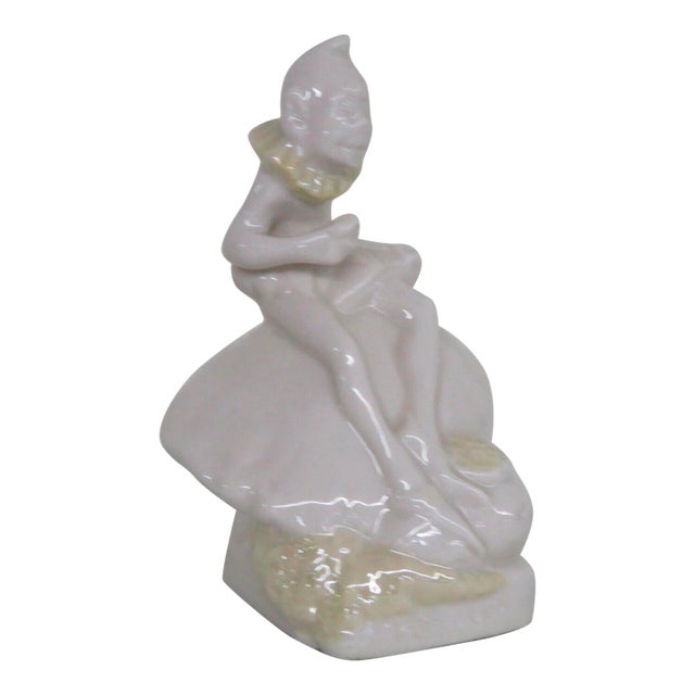Belleek Ireland Porcelain Ivory Yellow Luster Leprechaun Figurine For Sale