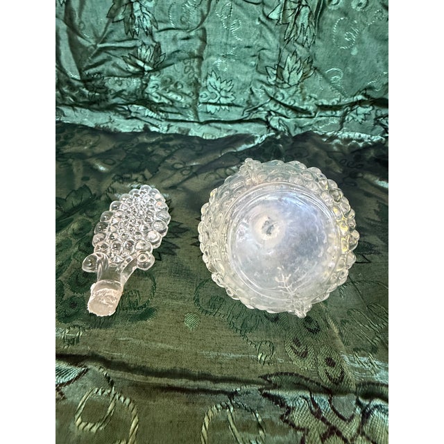 1930's Beautiful Etched Crystal Perfume Bottle For Sale In Los Angeles - Image 6 of 6