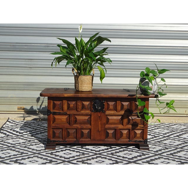 Tuscan Wooden Chest from Argudo Navarro, 1960s For Sale - Image 11 of 18