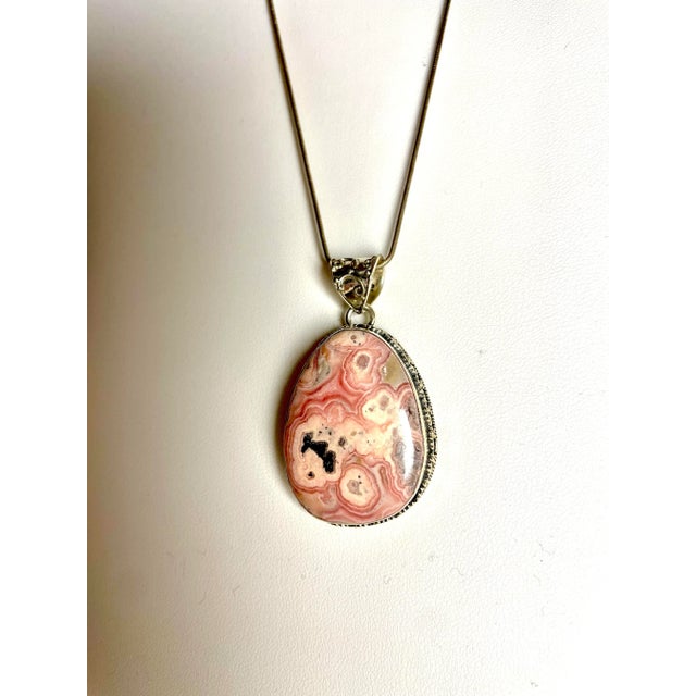 1970s Ankara Pink Pseudomorph Agate Necklace Encased in Sterling Silver For Sale - Image 5 of 7