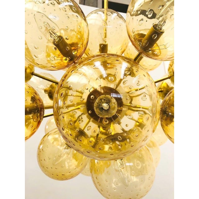 Fabio Ltd 21st Century Ovale Natural Brass Amber Bubbles Murano Sputnik Chandelier by Fabio LTD For Sale - Image 4 of 8