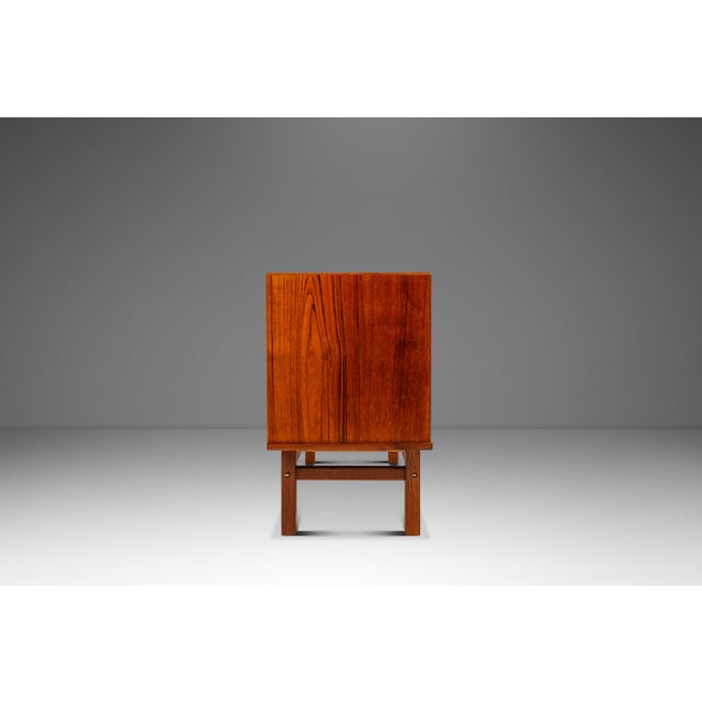 Restored Danish Mid-Century Modern Vanity Dresser in Teak by Nils Jonson for Tørring Møbelfabrik, Denmark, C. 1960s For Sale - Image 14 of 18
