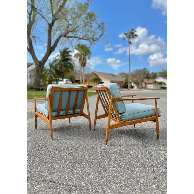 Pair of Rail-Back Lounge Chairs in the Style of Viko Baumritter | Mid Century Modern For Sale - Image 11 of 13