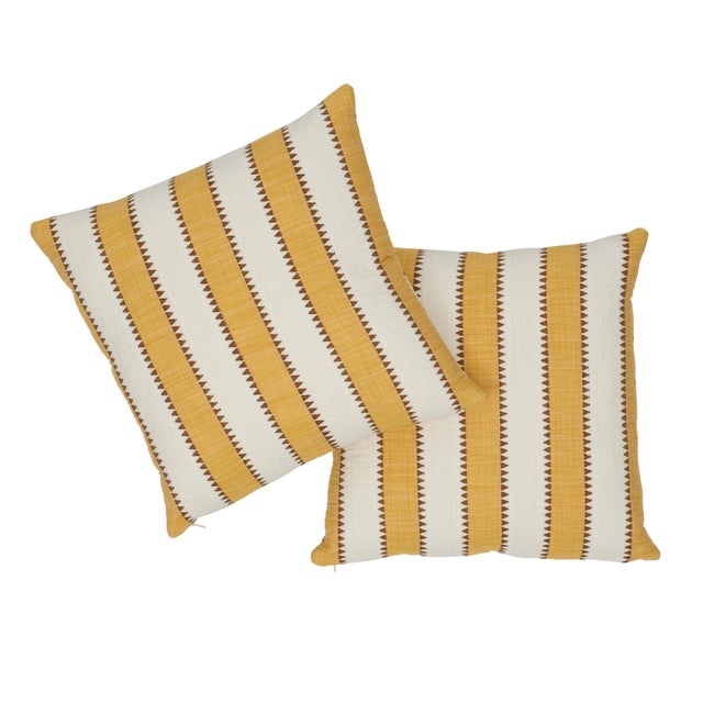 Contemporary Schumacher Isolade Stripe Pillow in Yellow For Sale In New York - Image 6 of 8