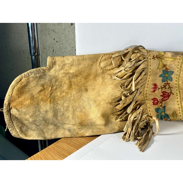 Brown Antique Native American Cree Indian Embroidered Rifle Scabbard For Sale - Image 8 of 10