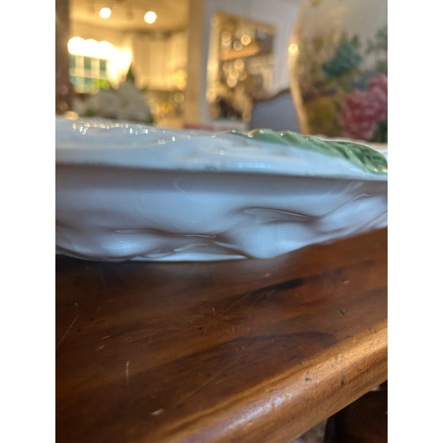 Late 20th Century 17” Majolica Basketweave Bowl With Handpainted Fruit Made in Italy For Sale - Image 11 of 12