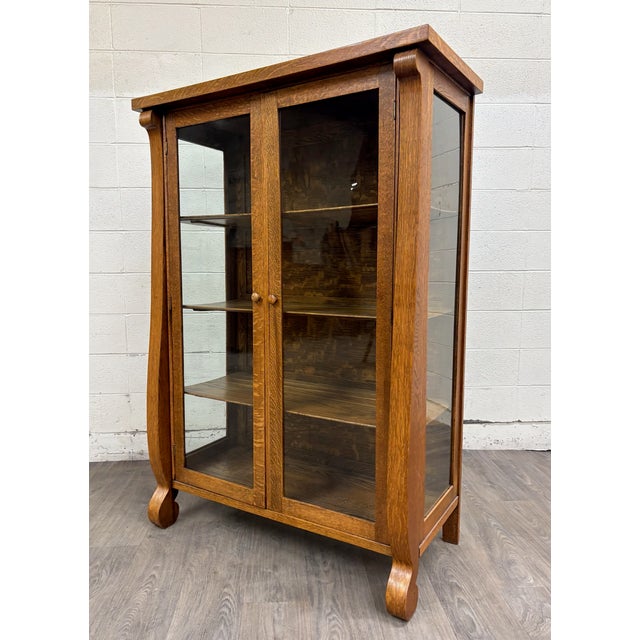 Antique Mission Arts & Crafts Quarter Sawn Oak Bookcase Display Cabinet For Sale - Image 4 of 10