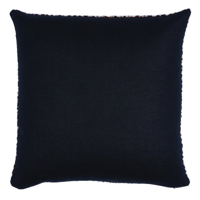 This pillow features Lilya Leopard with a knife edge finish. A sexy blend of baby alpaca and virgin wool gives this chic...