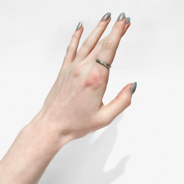 Antique Art Deco 18k White Gold Orange Blossom Wedding Band Ring For Sale - Image 4 of 15