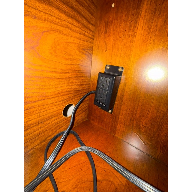 Bernhardt Solid Cherry French Provincial Hi-Fi Audio Media Armoire For Sale - Image 9 of 15