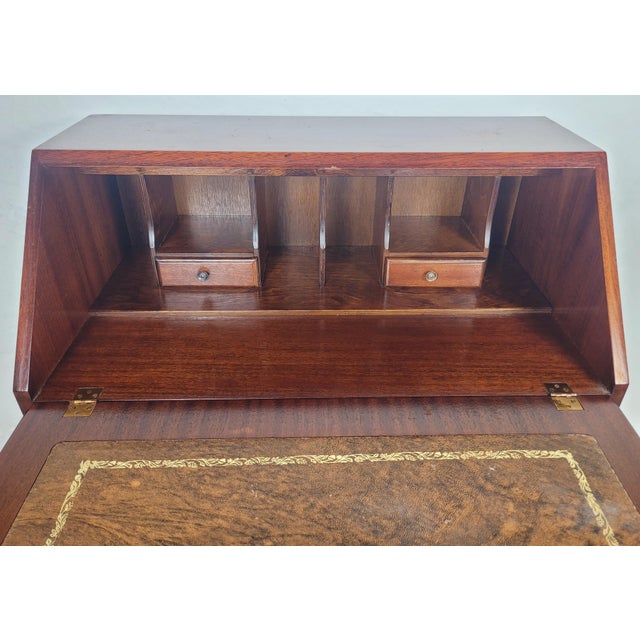 Brown Vintage Desk in Mahogany, 1960 For Sale - Image 8 of 18