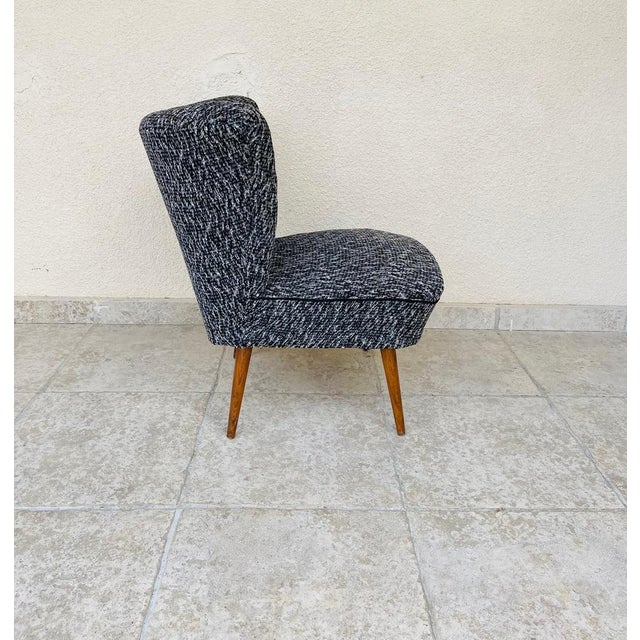 Mid-Century Modern Vintage Cocktail Chair in Heather Grey Fabric, 1960s For Sale - Image 3 of 8