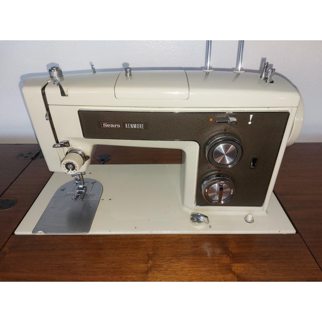 1940s Vintage Sears Kenmore Sewing Machine & Folding Cabinet | Complete With Original Accessories For Sale - Image 5 of 11