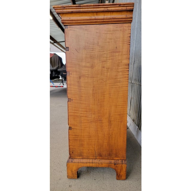 Wood Antique American Chippendale Tiger Maple Tall Chest / Dresser For Sale - Image 7 of 12