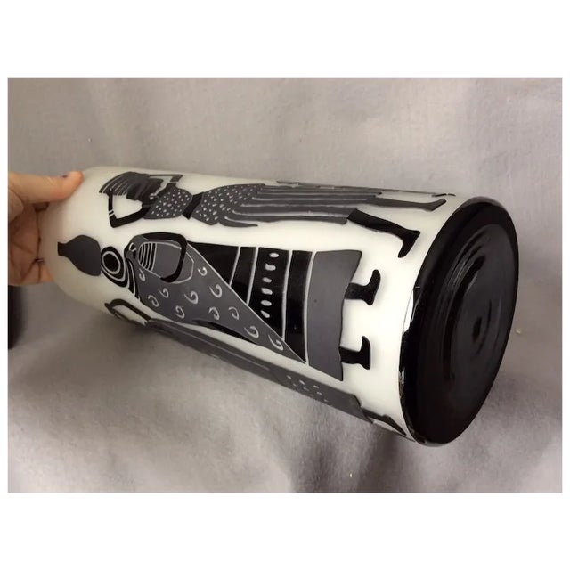 Black African, Tribal Cut Cameo Glass Vase, Ethnographic Women & Children For Sale - Image 8 of 9
