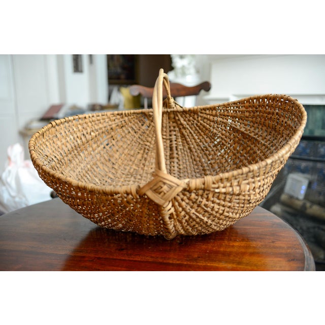 Large Early 20th Century American Splint Oak Buttocks Basket For Sale - Image 4 of 10