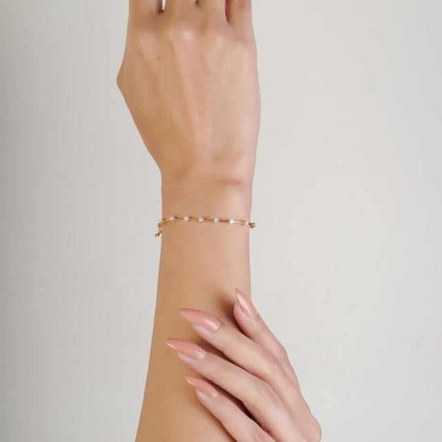 1 Ct Brilliant Cut Diamond Station Tennis Bracelet in 14k Yellow Gold For Sale - Image 9 of 14