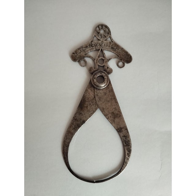 Rare 17th-Century Artillery- Engineering Caliper – Venetian Arsenal Origin An exceptional example of 17th-century naval...