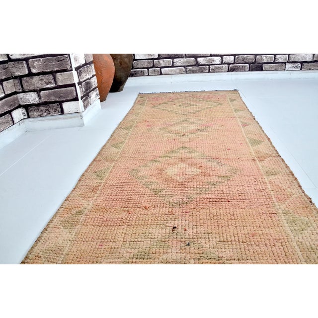 1960s Vintage Earth Tones Oushak Runner For Sale - Image 5 of 10