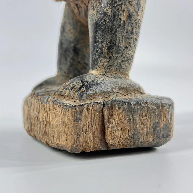 Wood Early 20th Century Kongo Nkisi Nkondi Power Fetish Figure For Sale - Image 7 of 10