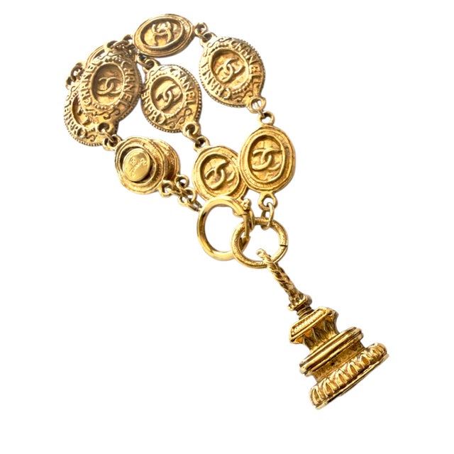 70s Chanel Bracelet Seal Charm Double C CC Gold Plated Logo Coco Vintage For Sale In Los Angeles - Image 6 of 17