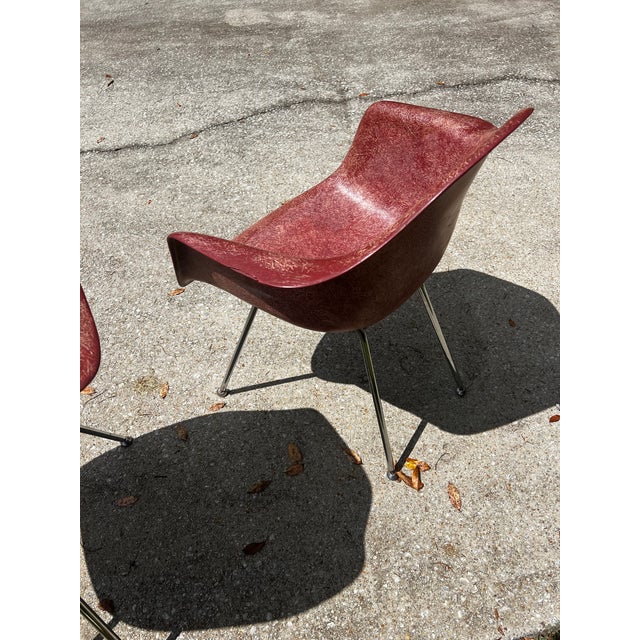 Maroon Pair of MCM Eames Style Maroon Fiberglass Chairs For Sale - Image 8 of 9