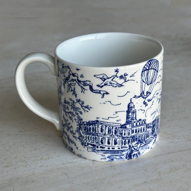 Tiffany and Co. Tiffany & Co. Mugs - Scenes of New York Toile Blue and White, Pair For Sale - Image 4 of 10