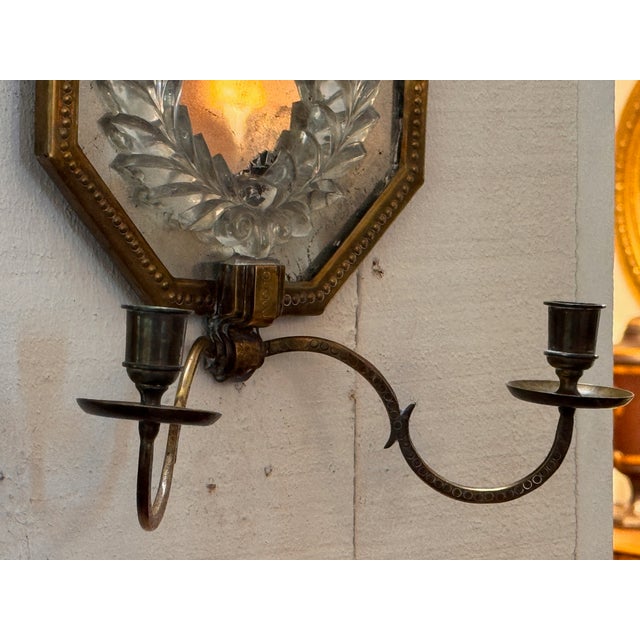French Pair of 19th Century French Mirrored Sconces For Sale - Image 3 of 7