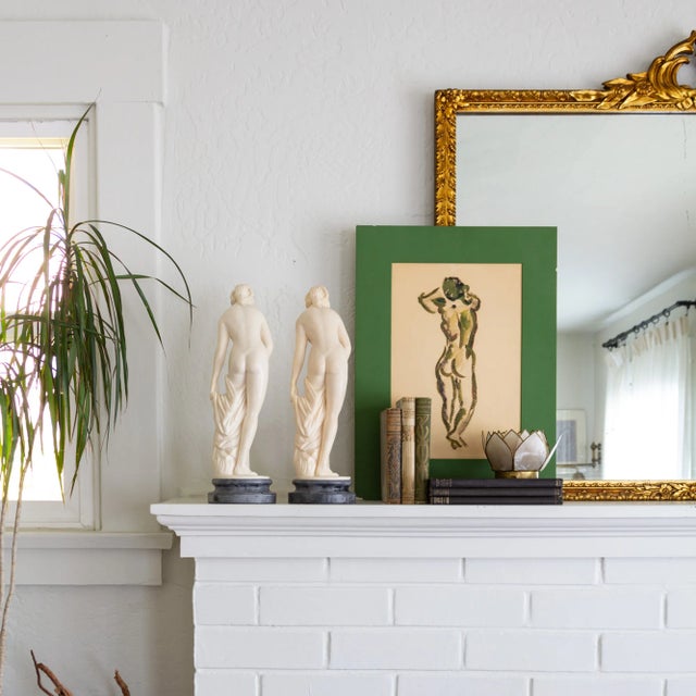 Plastic Greek Goddess Nude Resin Sculpture Made in Italy | Venus or Aphrodite For Sale - Image 7 of 12